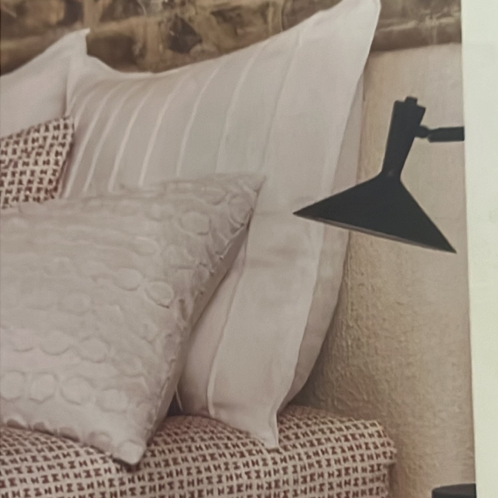 Threshold Clipped Jacquard 2 Euro Shams, 2 Decorative pillows, 1 queen bedskirt​ - Picture 13 of 16